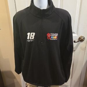Chase Authentics Black NASCAR #18 Pullover Fleece. Large